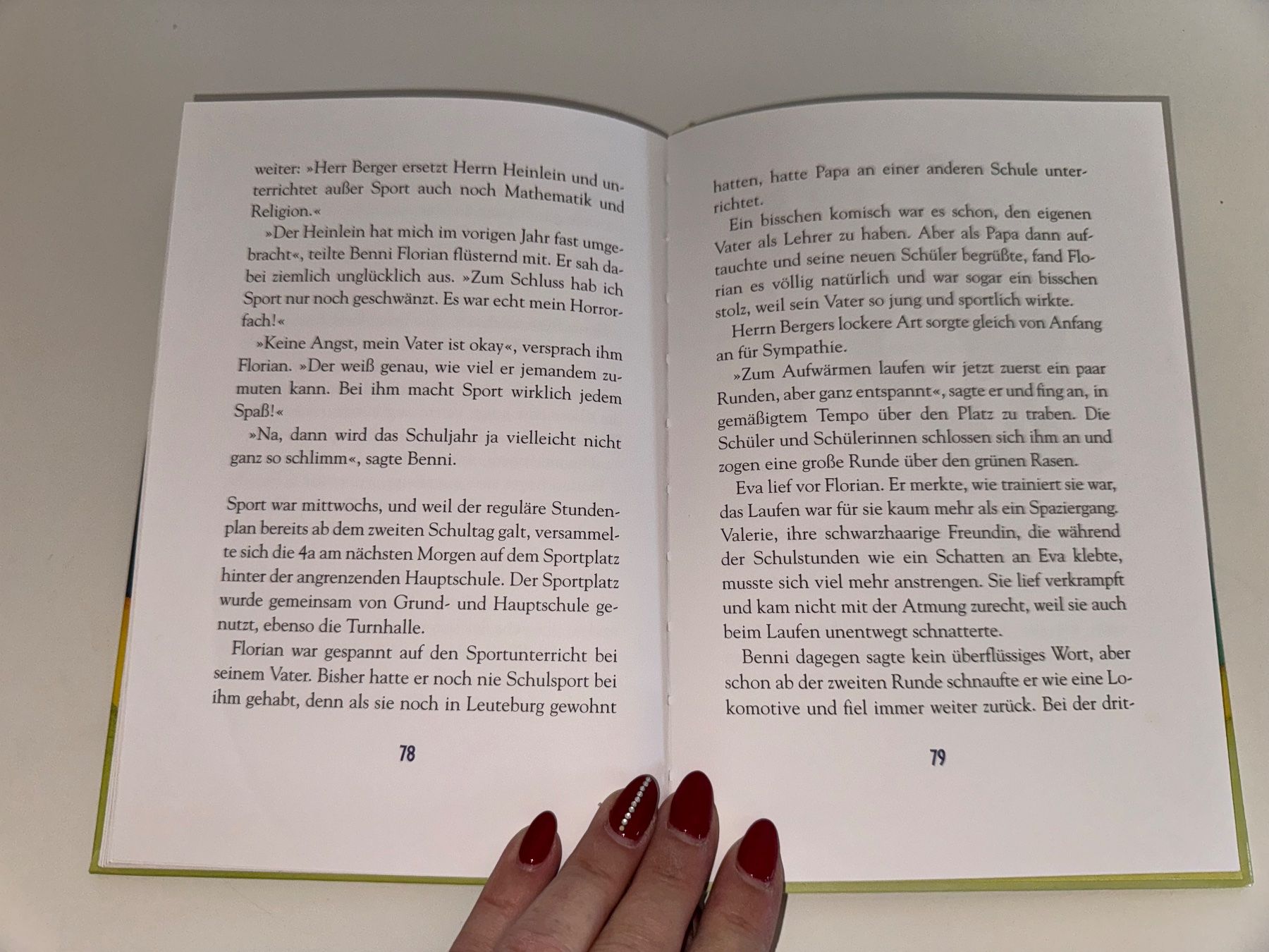 Libri: BUCH: Marlise Arnold, Auf Trainersuche – Usato da Grosswangen venduto da Kleine.Knoepfe 7