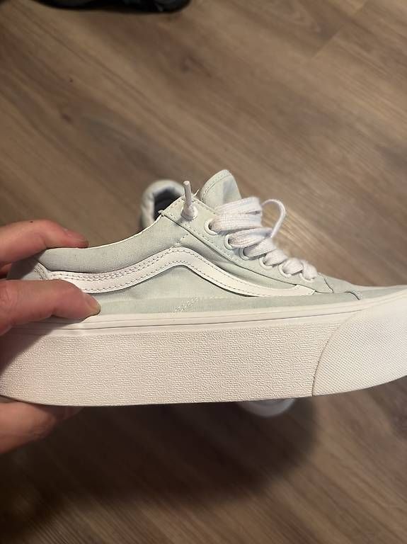 Scarpe da uomo: Vans old skool  – Usato da herisau venduto da Khan-1971 1