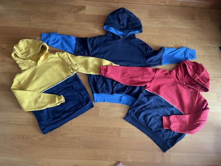 3 Hoodies H&M Grösse 134/140 