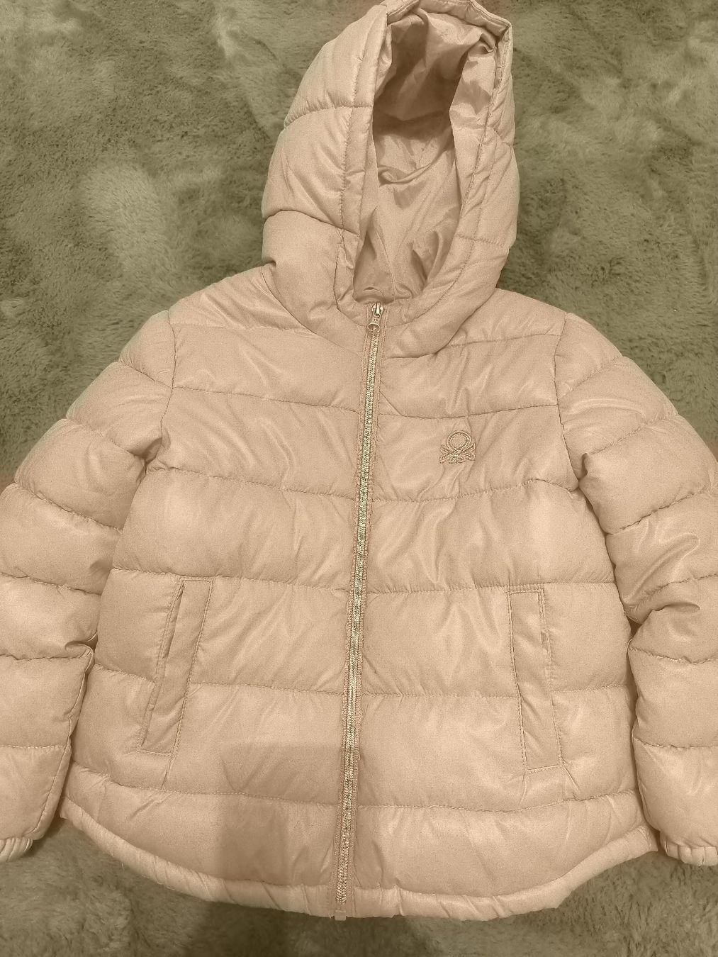 Benetton Giacche & Cappotti: Benetton Mädchen Jacke gr 122 – Usato da Buchs SG venduto da Cor-Pie