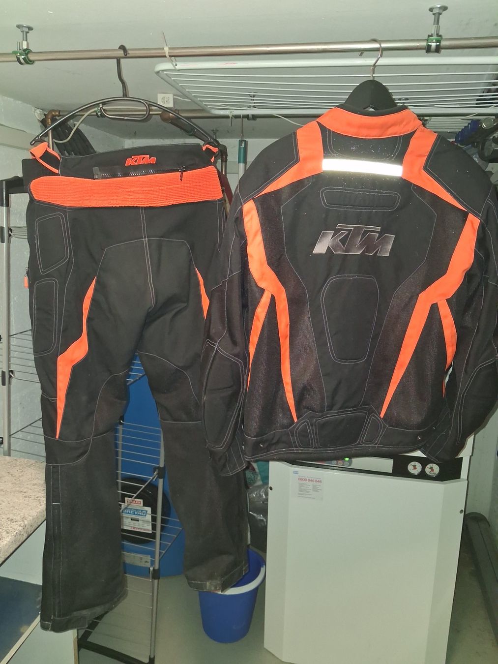 Giacche: Ensemble veste enduro pantalon enduro – Usato da Gossens venduto da DelChri