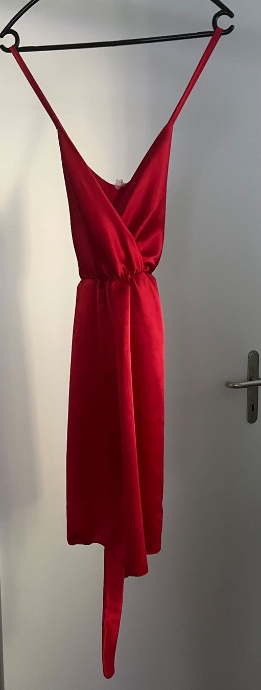 Kleider: Rotes elegantes Kleid – Neu (gemäss Beschreibung) aus Schaffhausen von mary.d