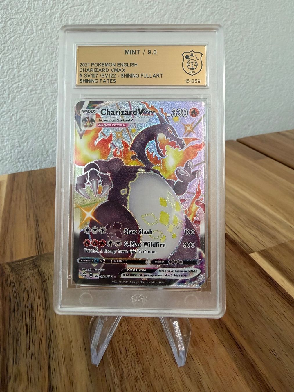 Pokémon Cartes à collectionner: Charizard Shiny GSG 9 – D'occasion à Anglikon par Zappierjester85