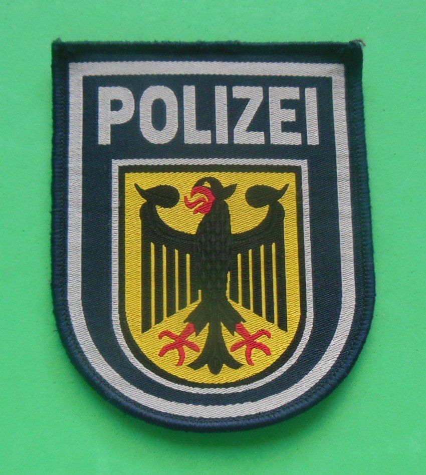 Placchette & Badge: Deutschland - Bundespolizei – Usato da Zwillikon venduto da Boban69