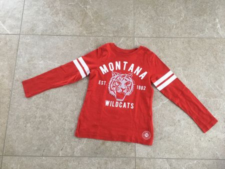 H&M Jungen Langarmshirt Gr. 122/128 rot Top Zustand