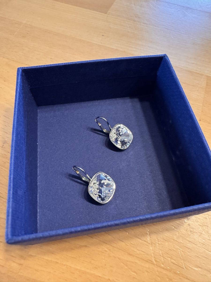 Swarovski Ohrringe & -stecker: Swarovski Ohrringe – Gebraucht aus Zofingen von drummer74 1
