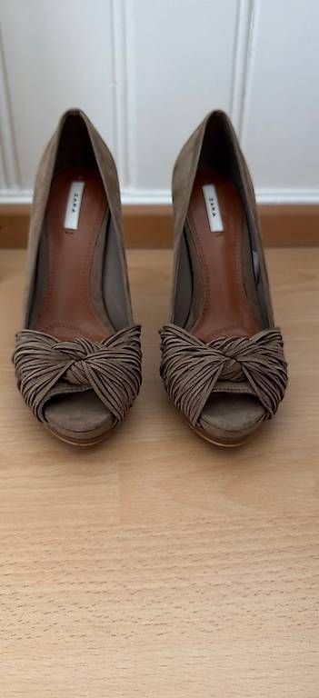 Scarpe da donna: Zara Peeptoe High Heel Gr. 37 – Usato da Steinach venduto da Bonita007 1