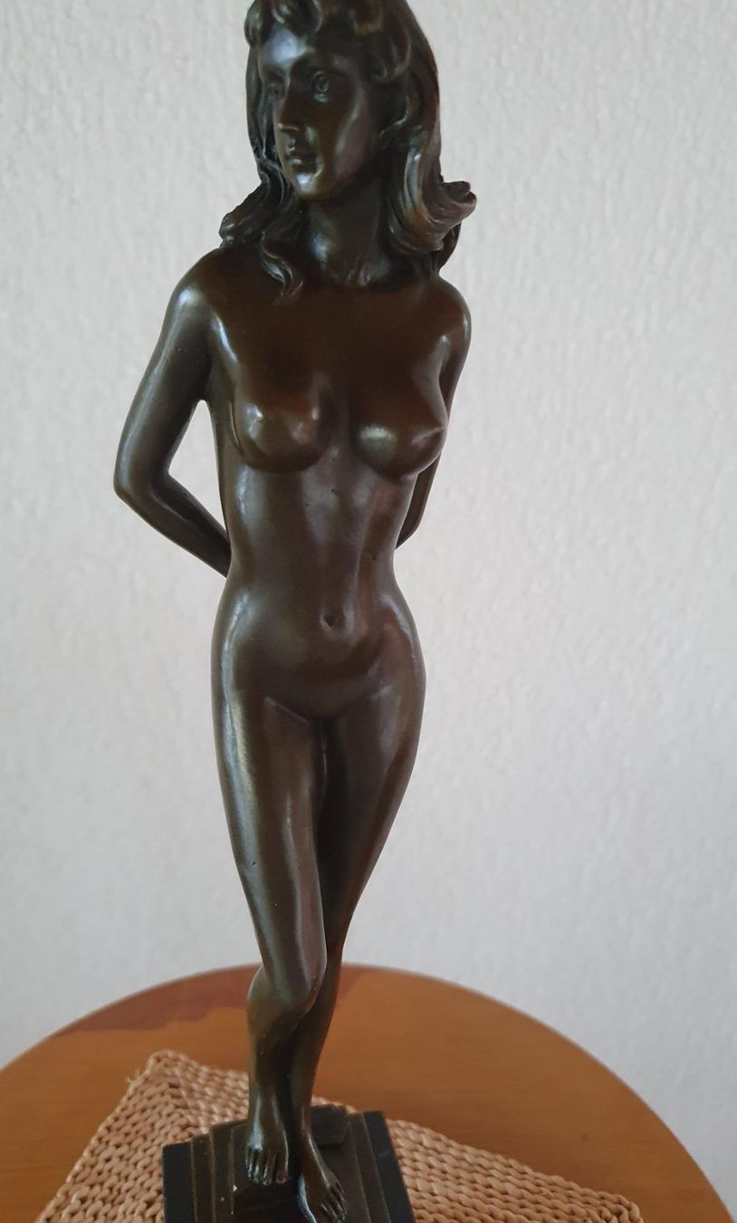Figuren: erotische stehende Schönheit Bronce Bronze – Gebraucht aus Stüsslingen von pati-king 8