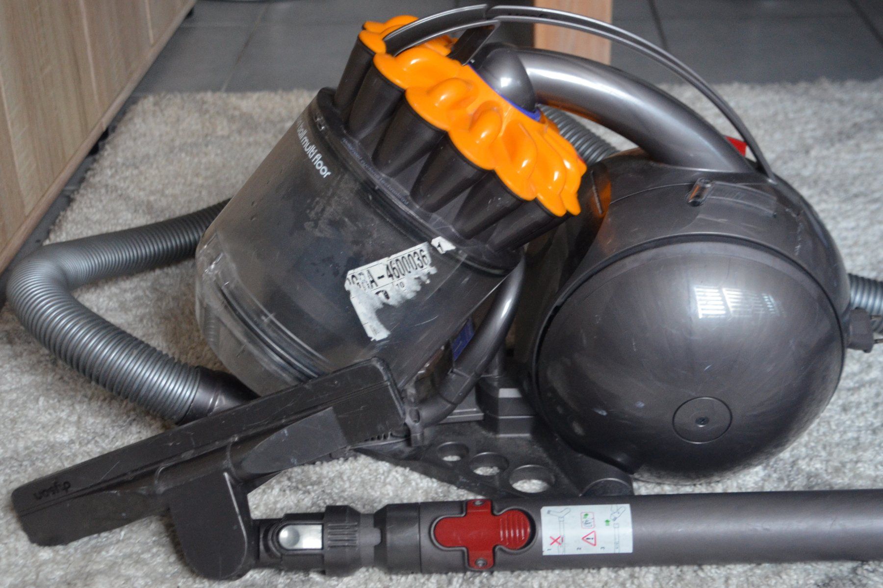 Dyson Aspirapolveri & Accessori: Dyson DC37 Staubsauger aspirateur – Usato da Collonges venduto da arashee 1
