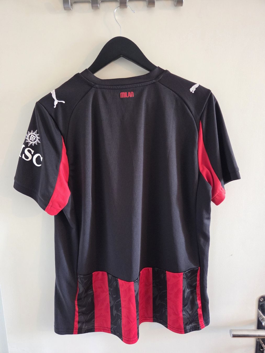Puma Canottiere & Pantaloni: AC Milan Trikot – Nuovo (secondo la descrizione) da Zürich venduto da Valerio__ 1