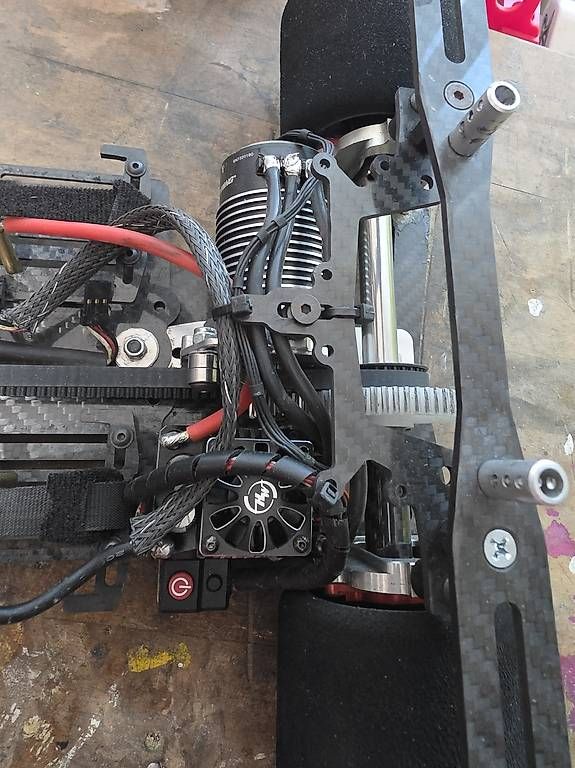 Modellismo RC: Voiture télécommandé Buri Racer E2.1 Evo – Usato da Renens VD venduto da aligrapefruit 2