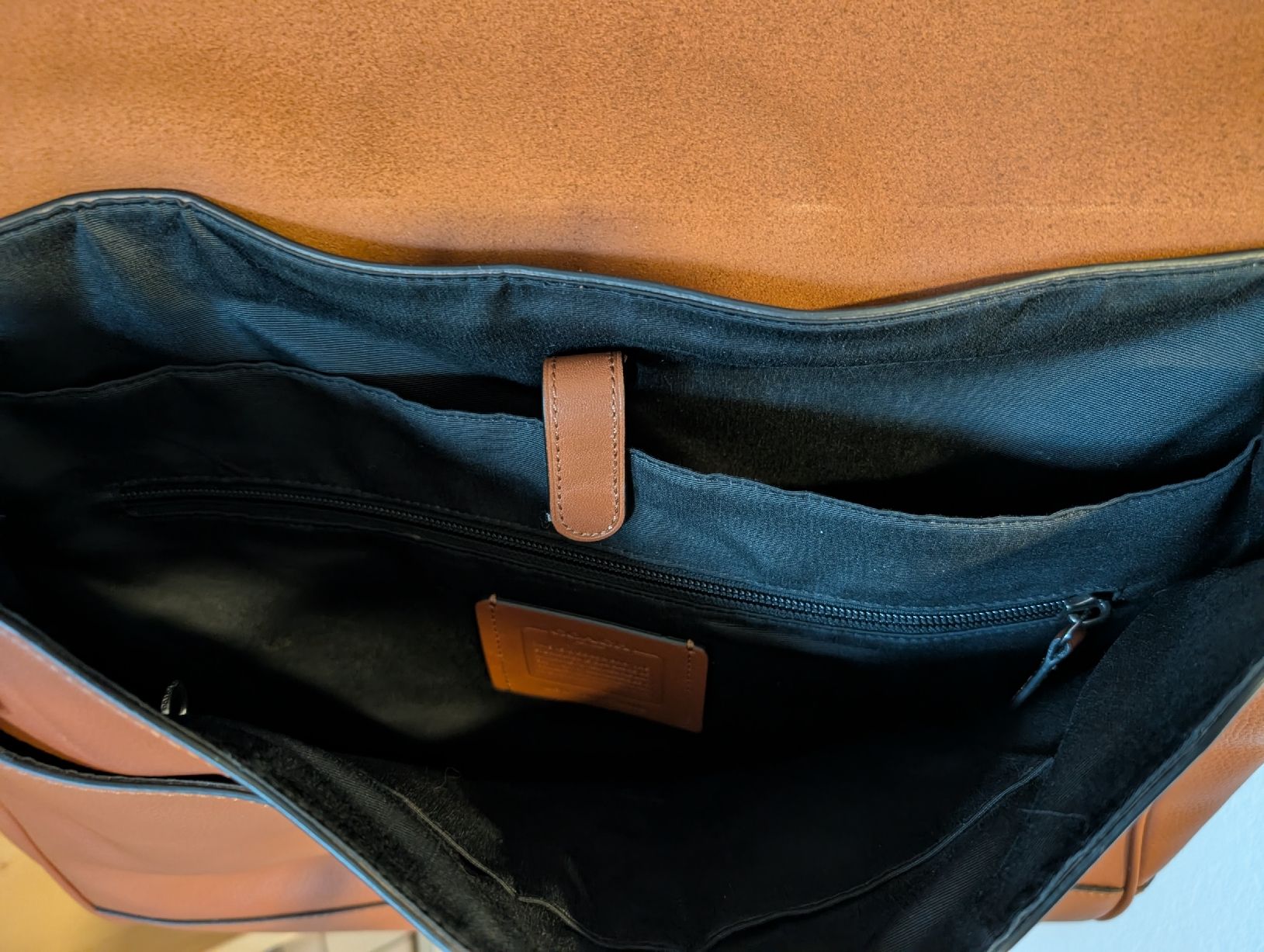 Coach Borse: Coach Hudson Saddle Pebbled Leather Messenger Bag – Usato da Aclens venduto da vce_qjm7 4