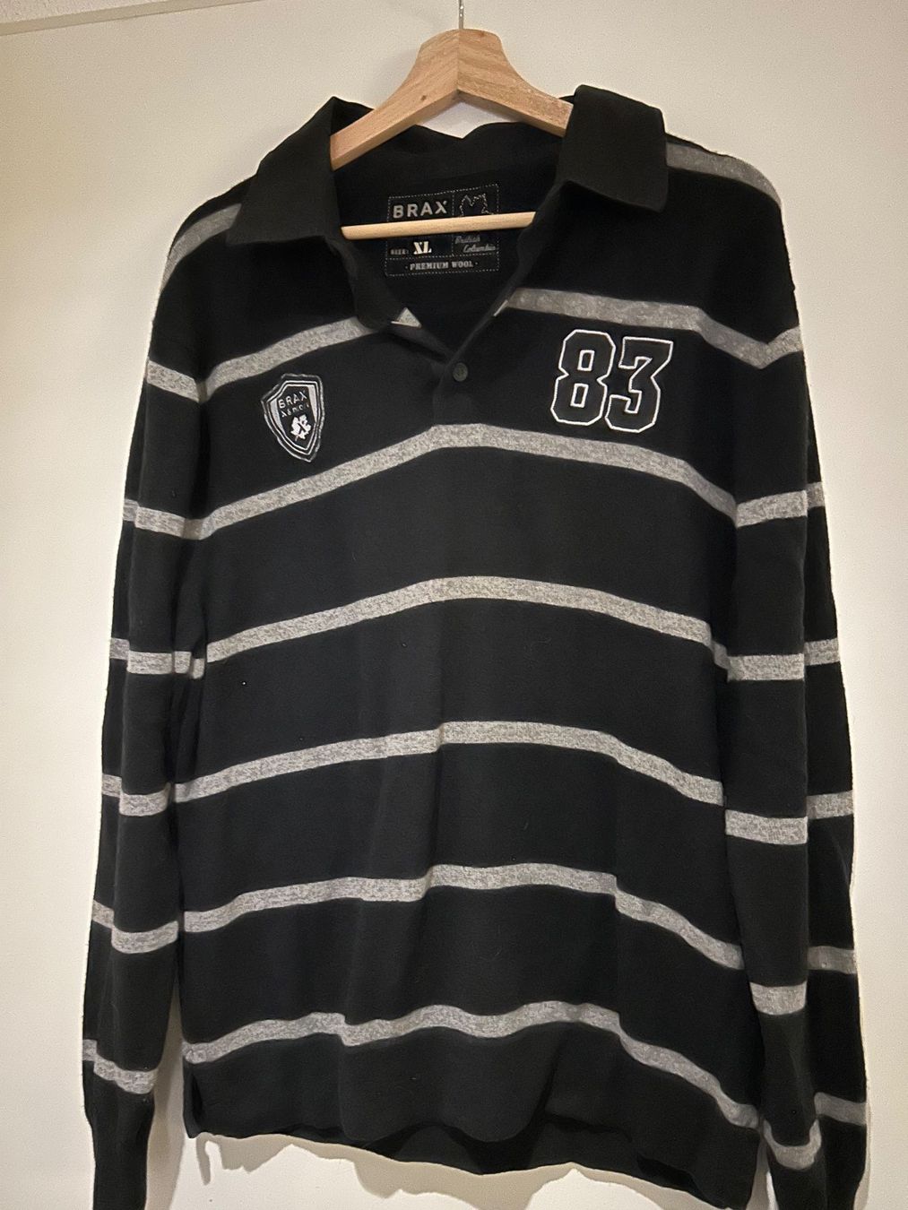 Pullover & Sweatshirts: Wollpulver mit Stoffkragen – Gebraucht aus Zumikon von Uranus88 1