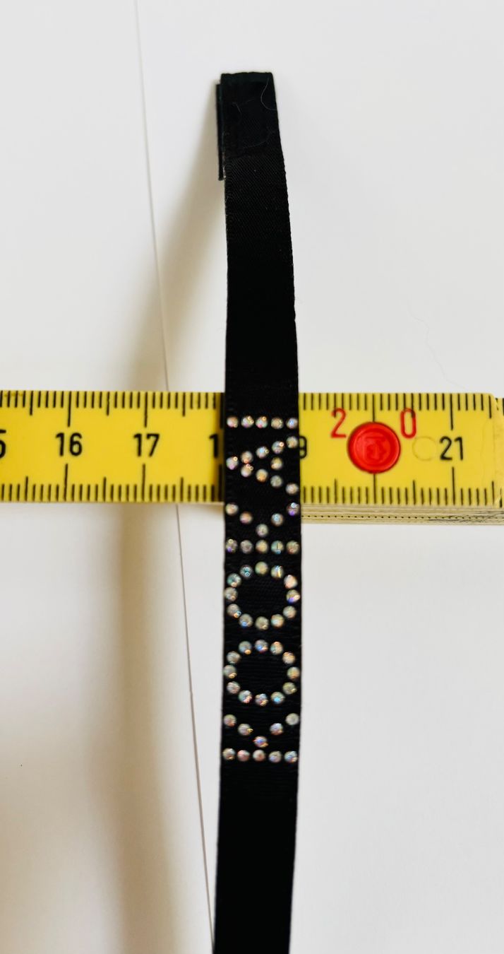 Armbänder & -reifen: Kookai - Armband mit funkelnden Strassteinen – Gebraucht aus Zofingen von Justizia_01 2