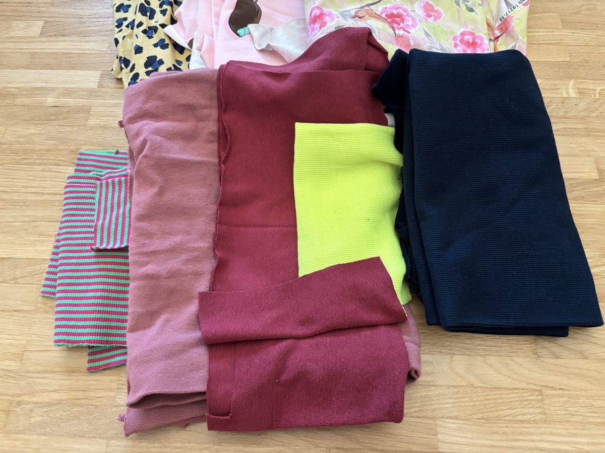 Tessuti: Stoffpaket Jersey und Bündchen – Usato da Kestenholz venduto da marina_w01 2