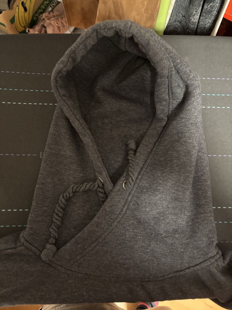 Maglioni & Felpe: Kapuzenpulli L Anthrazit – Usato da Kesswil venduto da Branca-01 9