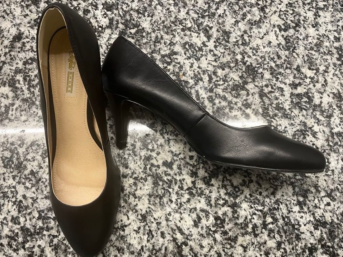 Buffalo Chaussures femmes: Buffalo Pums Gr. 41 – D'occasion à Parpan par SonneMondSternen