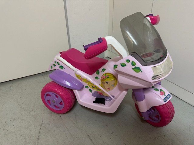 Peg Perego Veicoli per bambini: Peg Perego Moto Elektro – Usato da Dietikon venduto da tormento82