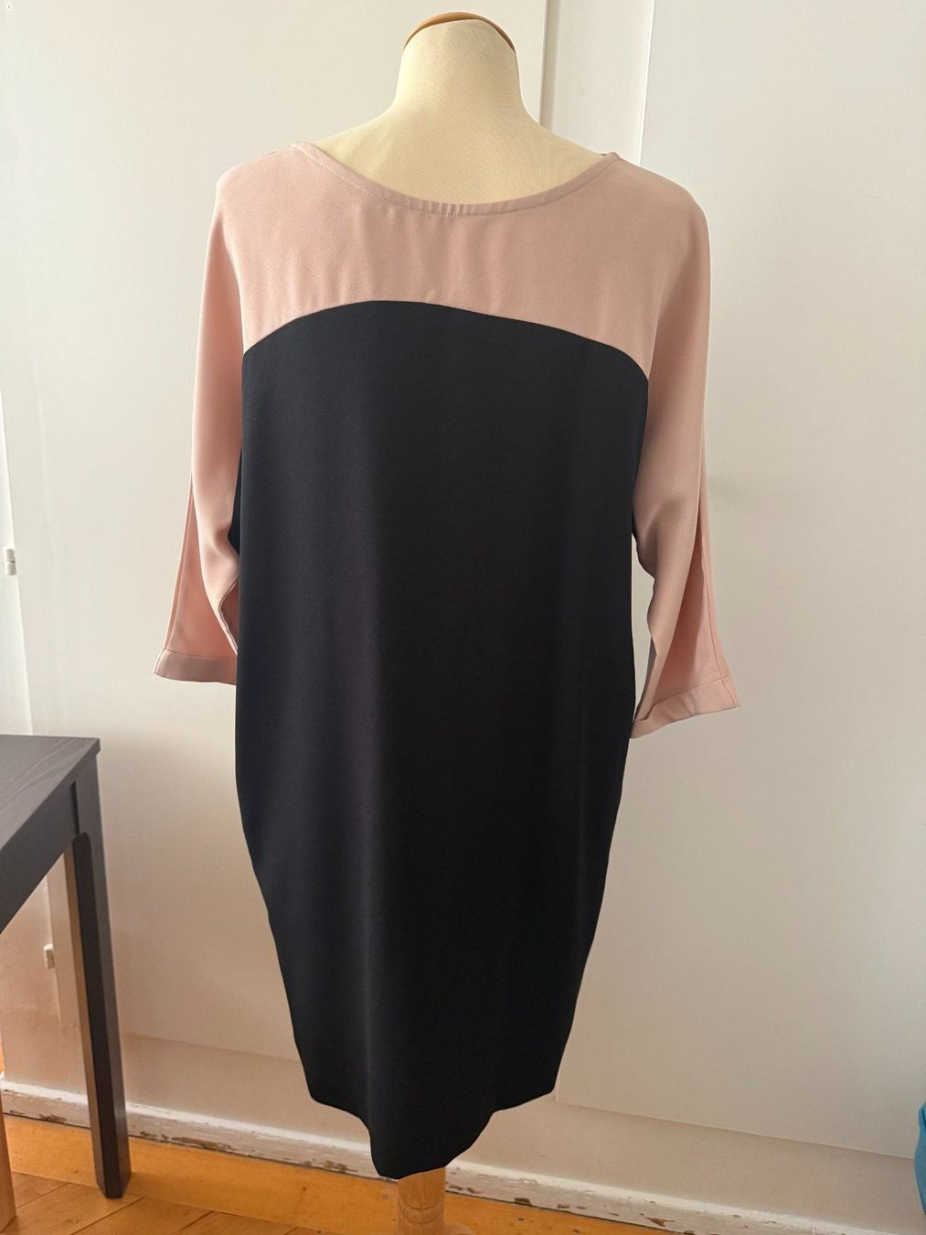 Vestiti: Robe droite bicolore – Nuovo (secondo la descrizione) da Le Locle venduto da tchanatakoua 4