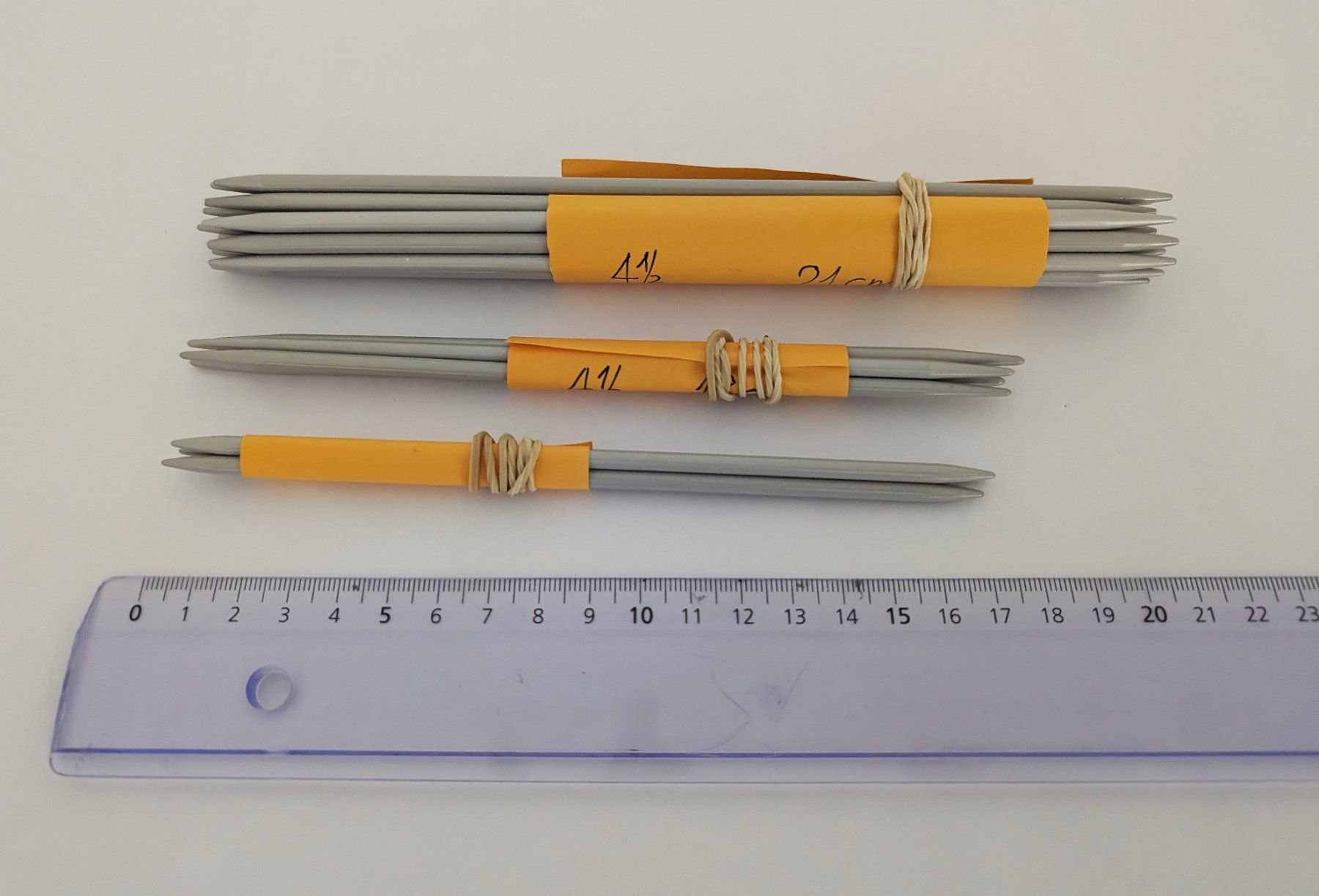 Ferri: Stricknadel-Set: Grösse 4.5 - Metall – Usato da Neuhausen am Rheinfall venduto da Restwertvoll 2