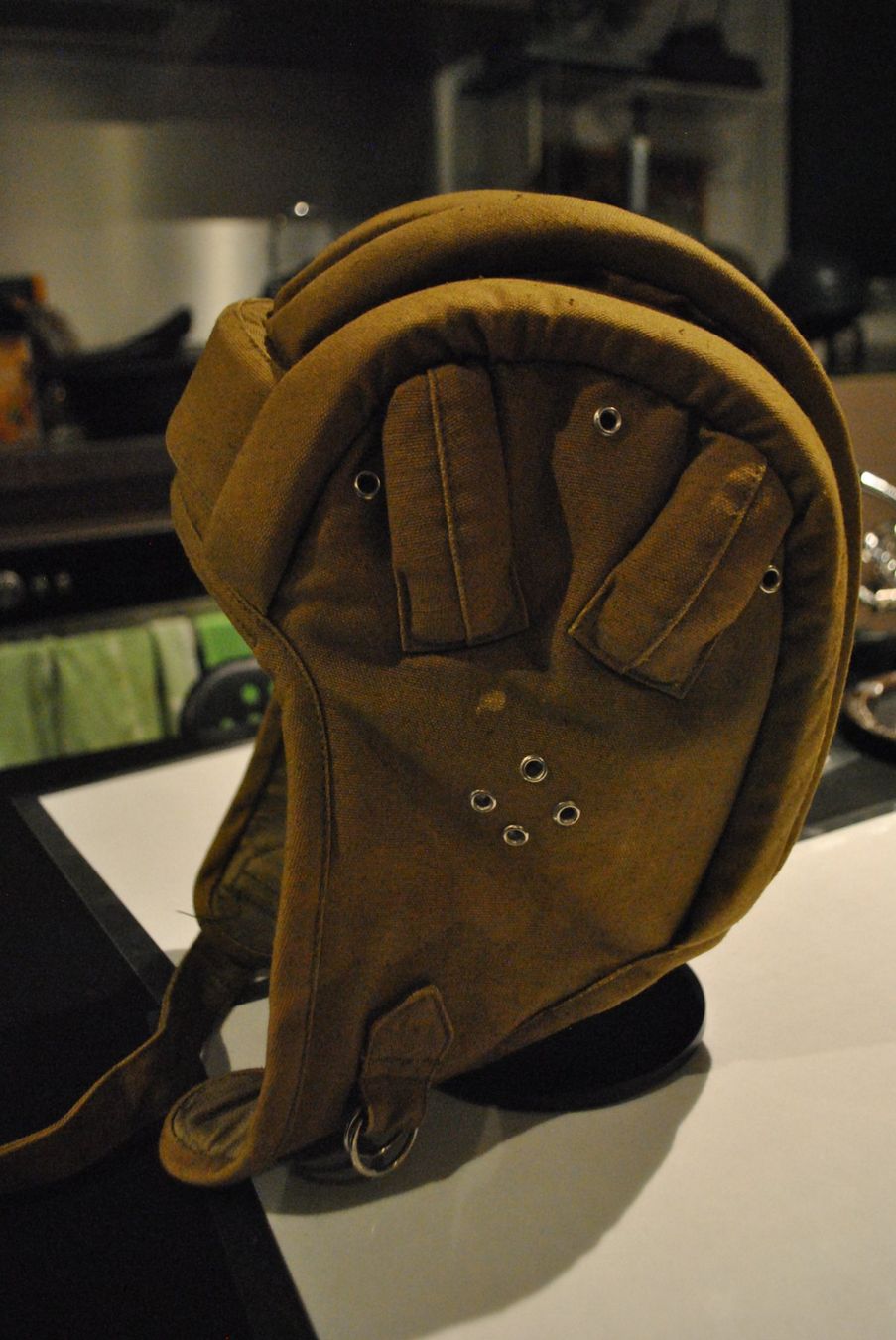 Uniformi & Effetti personali: Casque de parachutiste russe – Usato da Savièse venduto da ICBM 4