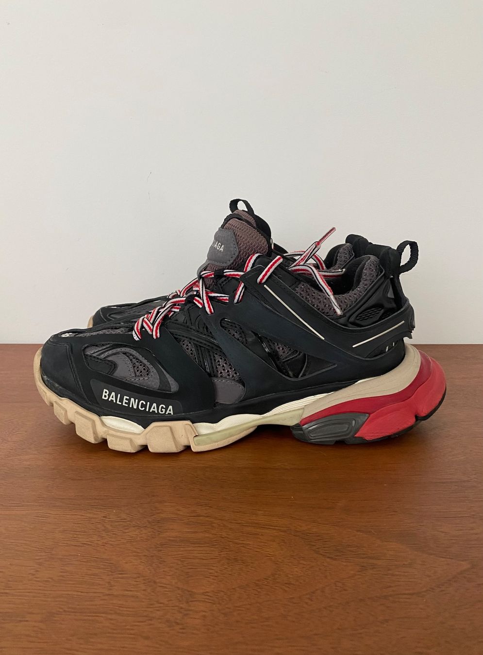 Balenciaga Scarpe da uomo: Balenciaga TRACK, 38, noir + rouge – Usato da Bussigny venduto da cac_q2c6 2