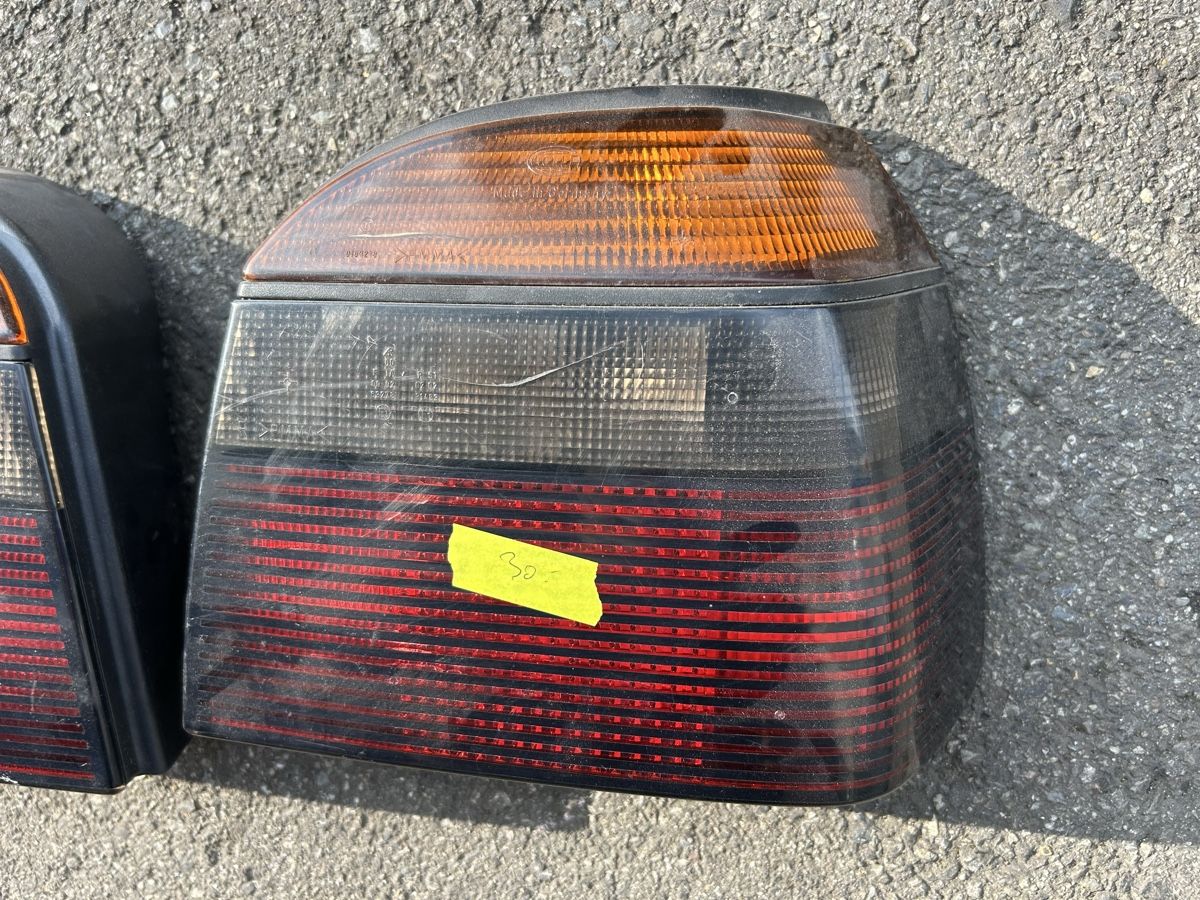 Volkswagen Tutti pezzi di ricambio auto: Feux VW golf 3 GTI/VR6 – Usato da Muraz (Collombey) venduto da Wolfdog1978 1