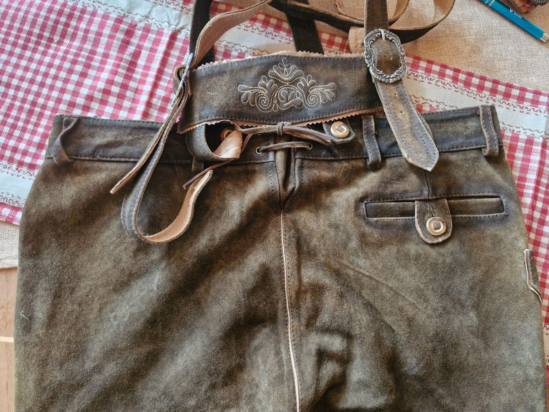 Pantaloni: Oktoberfest Herrenhose – Usato da Guarda venduto da rue_bpd7 1