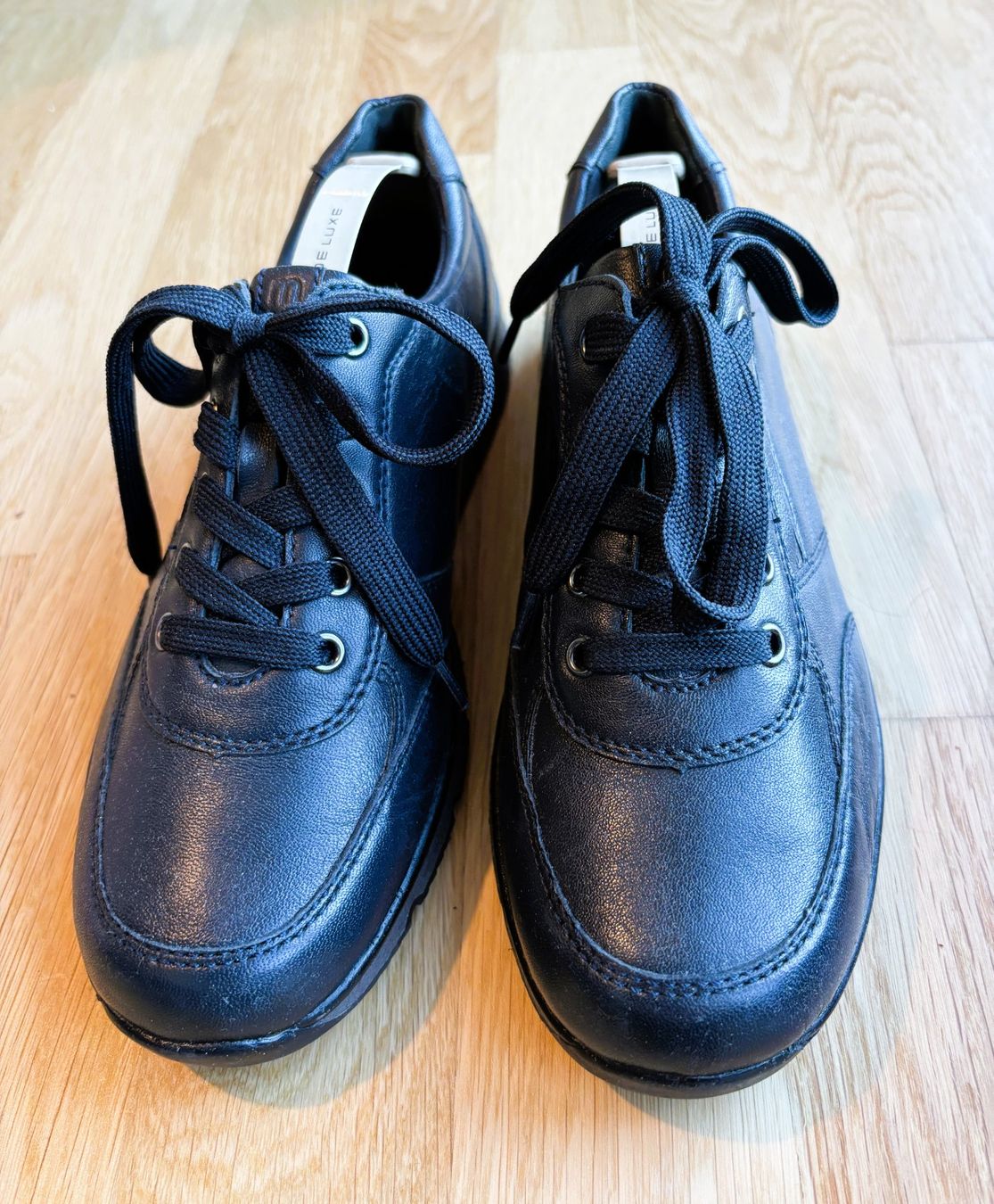 Scarpe da donna: Medicus Halbschuhe Schnürschuhe Leder schwarz – Usato da Riehen venduto da vendita