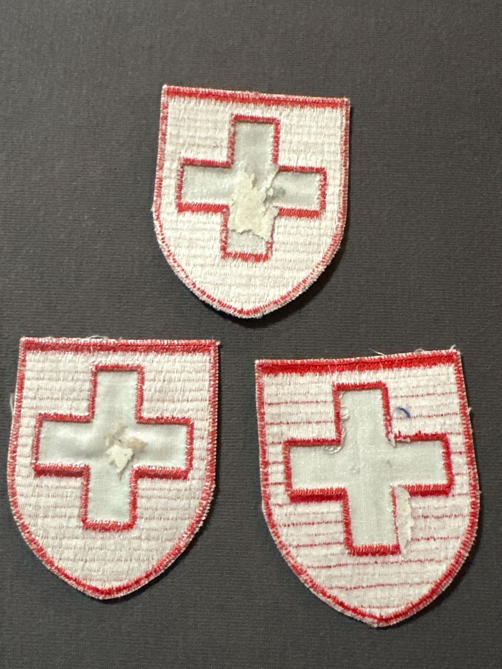 Toppe: Aufnäher Patch Schweiz Wappen 3 stk – Usato da Deitingen venduto da Himhip 3