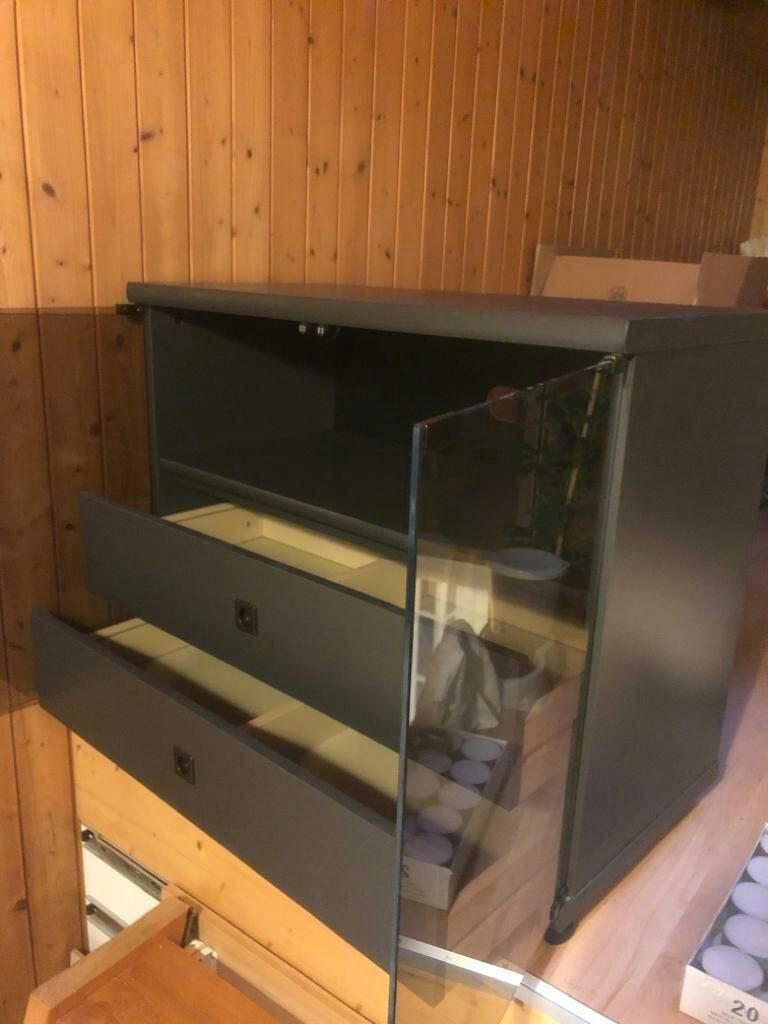 Mobili TV: TV Möbel – Usato da Ebnat-Kappel venduto da sentira 5