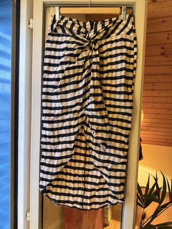 Midi skirt striped