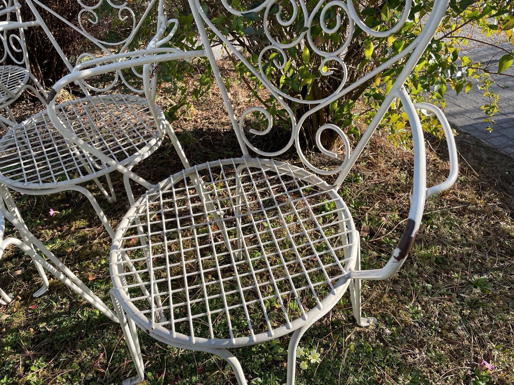 Stühle: 8 Anciennes Chaises de Jardin Blanches – Gebraucht aus Vallamand von Bricbracbroc82 5
