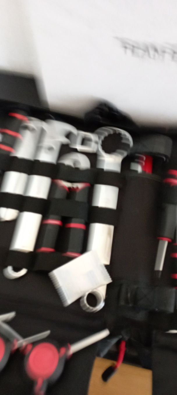 Tutti gli attrezzi: Team Edition Bicycle Tool Kit – Usato da Allschwil venduto da pri_9lsr 3