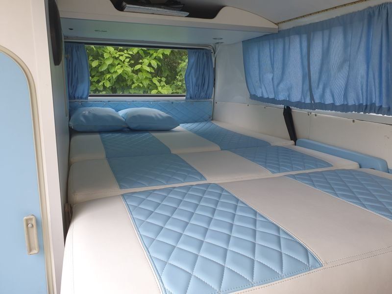 VW Automobili: VW Bus T2 – Usato da Winterthur venduto da Epi52 5