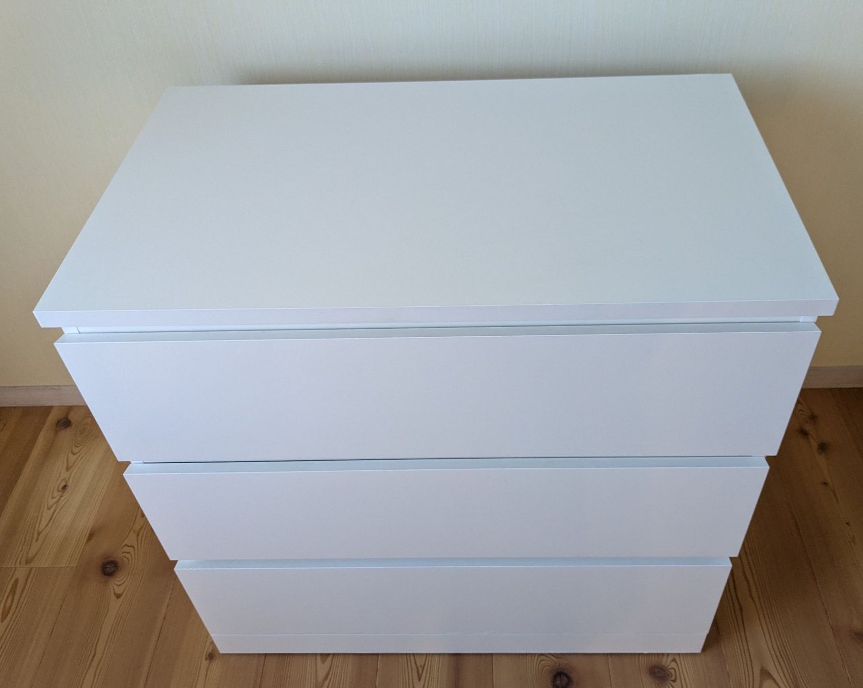 Ikea Cassettiere: Ikea Kommode Malm weiss mit drei Schubladen – Usato da Giffers venduto da agu25 2