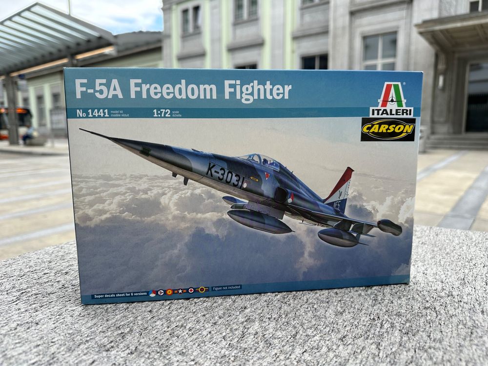 Italeri F-5A Freedom Fighter 1:72 – Maquette Plastique à Monter, 6 Décalcos, Fabriqué En Italie
