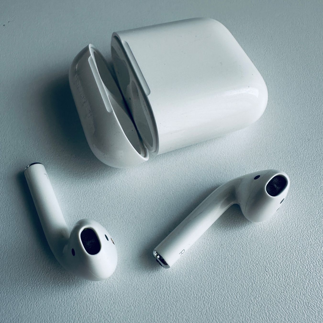 Apple Cuffie: Original Apple AirPods 2 Kopfhörer Wireless Lightning Kabel – Usato da Basel venduto da MY.AIRPODS.SHOP 1
