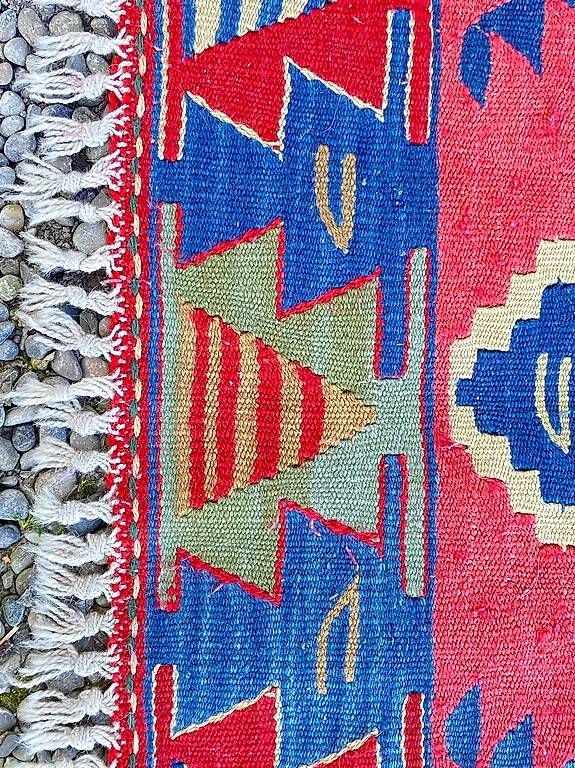 Kilim Tappeti: Alter Kelim mit wunderschönen Farben. – Usato da Horw venduto da luzernicus 4