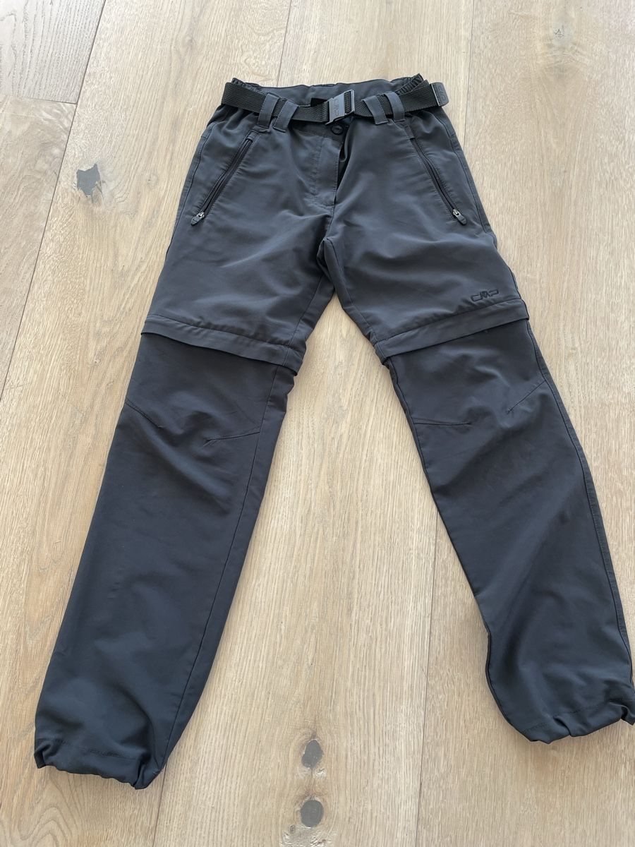 CMP Pantalons: KinderWanderhose Zip-Off CMP Schwarz Grösse 140 – D'occasion à Hohenrain par Oters