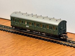 *e301: alter Personenwagen, Hersteller Trix (Spur N)