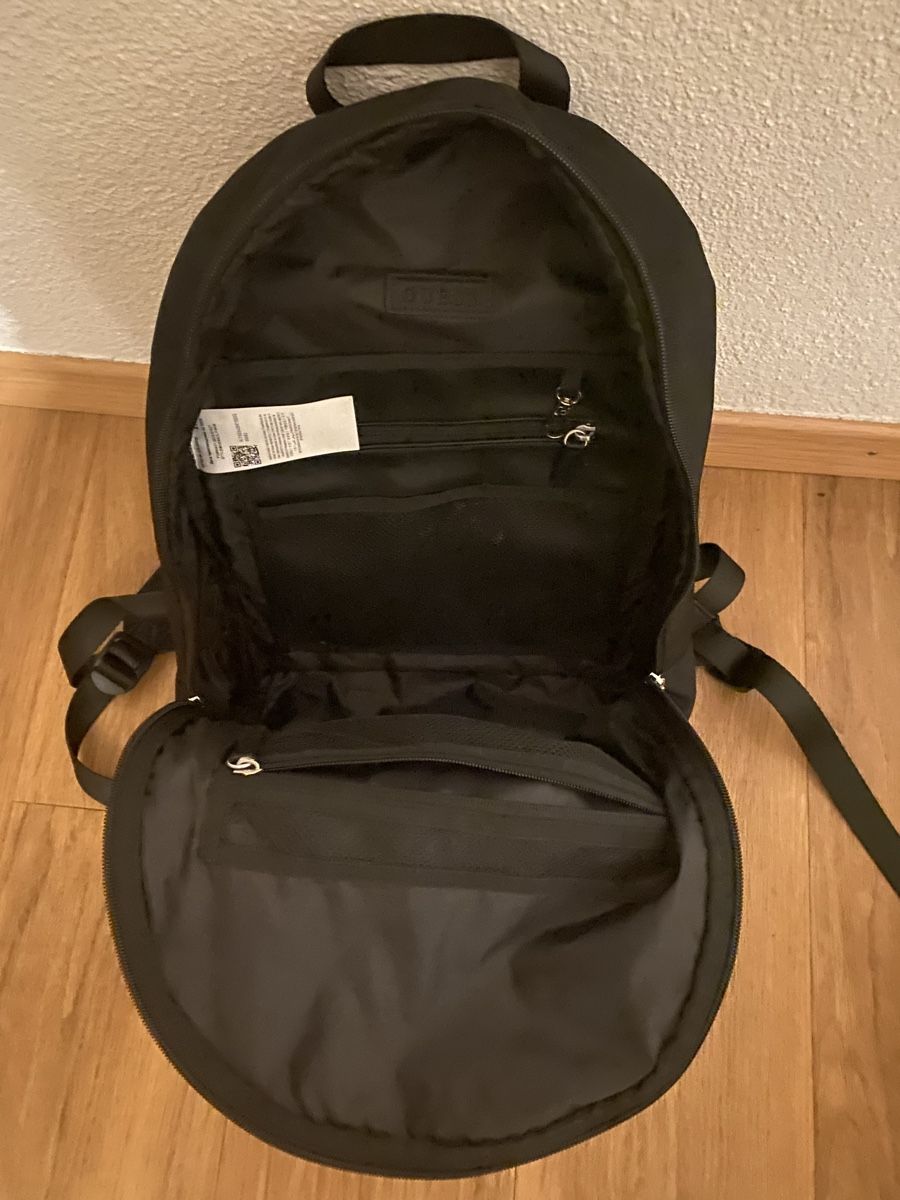 Guess Zaini: Original Guess Rucksack – Usato da Rapperswil SG venduto da meg_gh8h 3