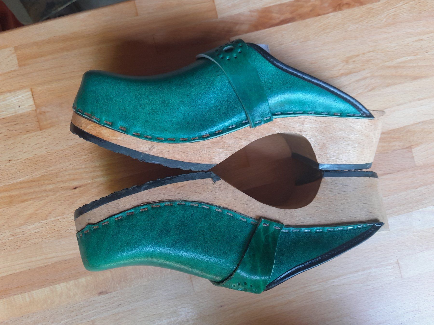 Scarpe da donna: Holzschuhe Zoggeli – Usato da mümliswil venduto da muemellian 1