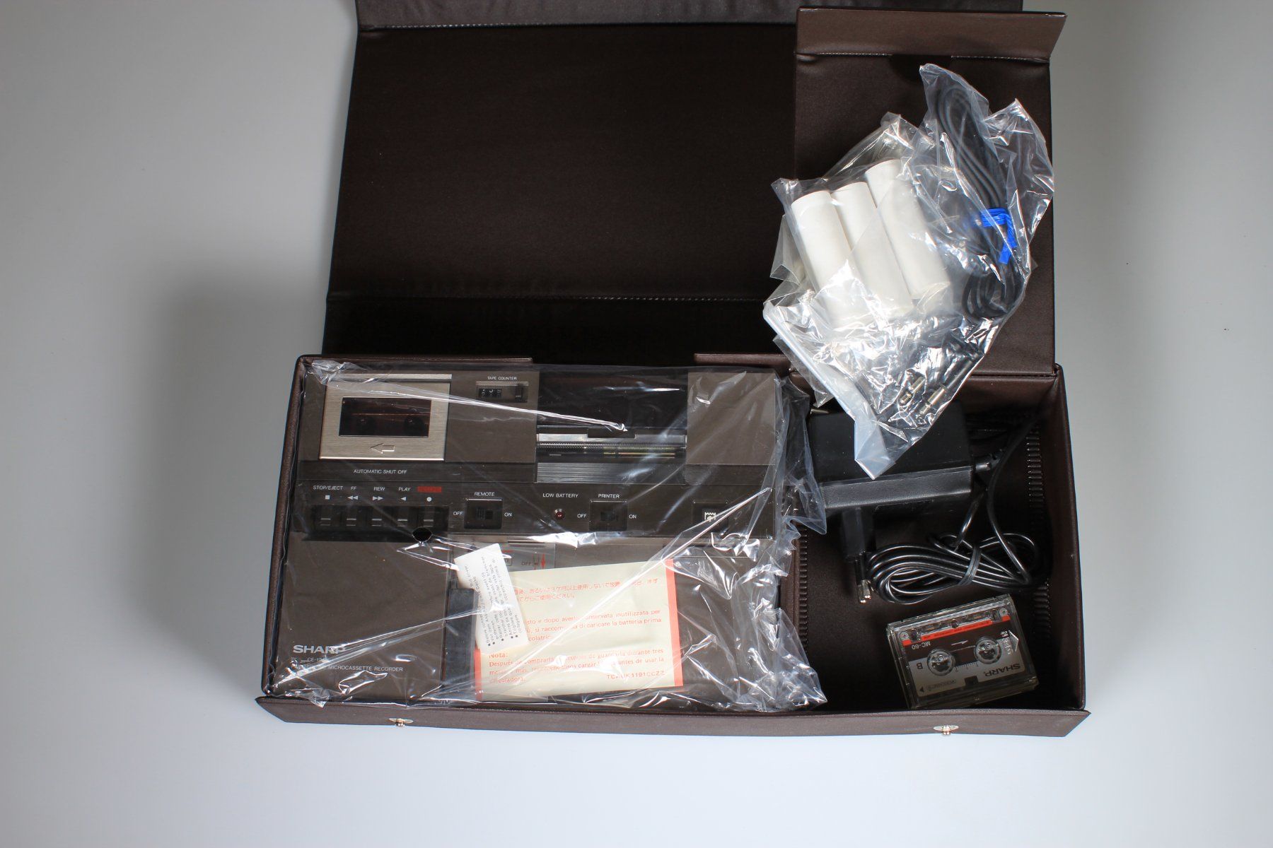 Sharp Receiver: Sharp CE-125 Printer & Microcassette Recorder – Gebraucht aus Basel von IRMAundFRED