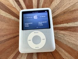 Neuer Akku! iPod Nano 3 8GB Silber mit Zubehör 