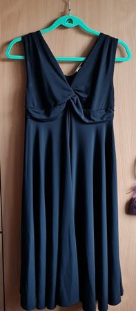 Shirtkleid in schwarz Neu Grösse M - Perfekt für den Sommer