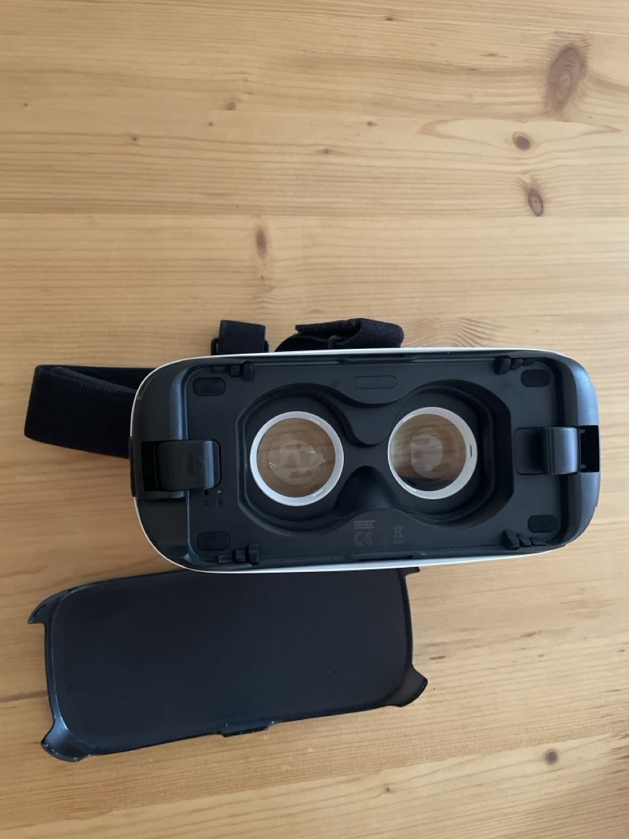 Samsung Casco VR: Samsung Gear VR Brille powered by Oculus – Usato da Spreitenbach venduto da Gloxinia 6
