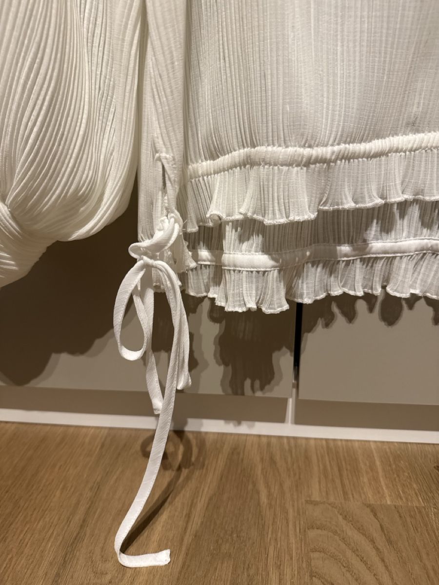 Camicette: Weisse Bluse mit Rüschen – Nuovo e nell'imballaggio originale da Kloten venduto da wan_5gvc 5