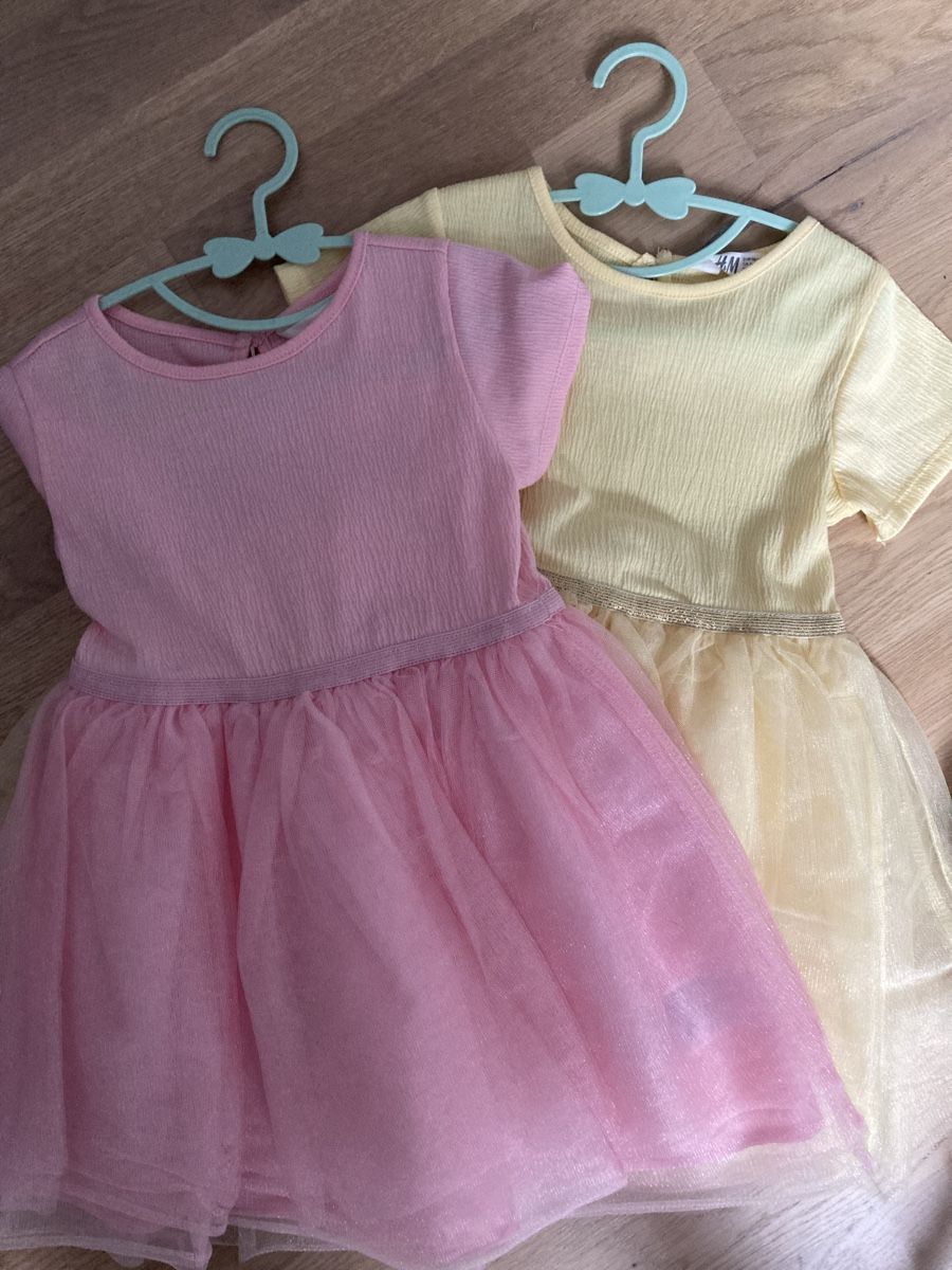 H&M Vestiti & Gonne: Festliches Kleidchen  – Usato da Kefikon ZH venduto da Klukka97 1