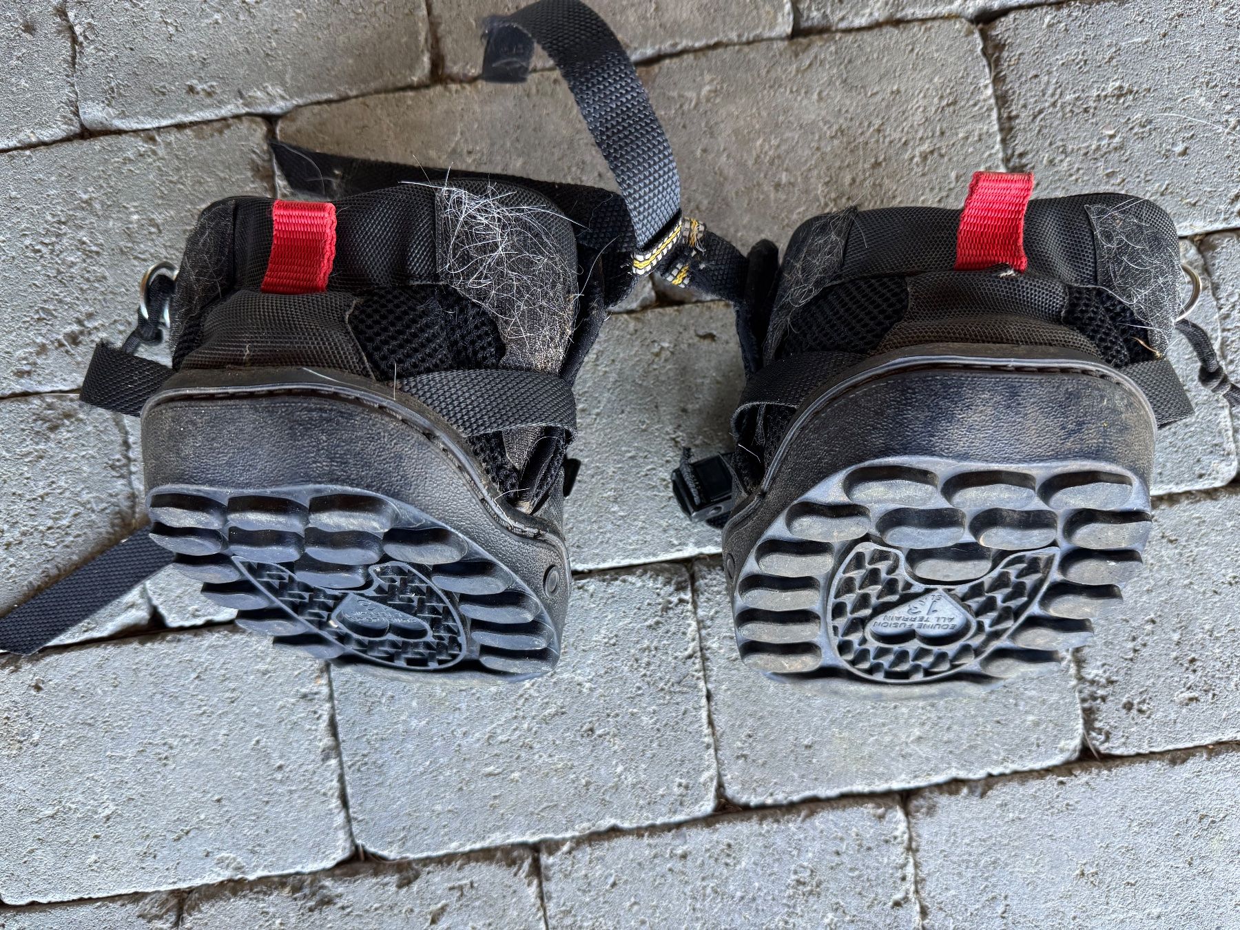 Scarpe per cavalli: all terrain jogging hufschuh – Usato da Leimiswil venduto da cloedae 1